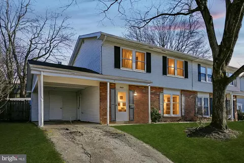 Exterior - 729 Chapelgate Dr, Odenton, MD 21113 photo 11 of 15