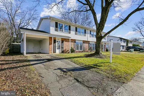 Exterior - 729 Chapelgate Dr, Odenton, MD 21113 photo 4 of 15