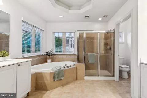 Bath - 229 Bowen Ct, Annapolis, MD 21401 photo 2 of 3