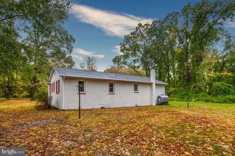 Exterior - 1460 Cedarhurst Rd, Shady Side, MD 20764 photo 4 of 6