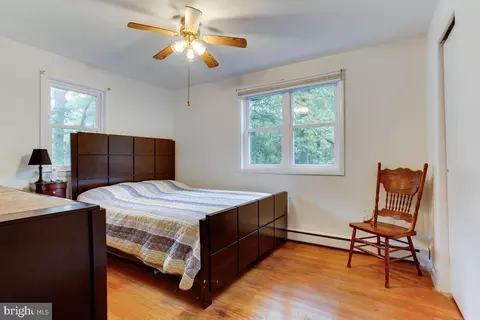 Bedroom - 1460 Cedarhurst Rd, Shady Side, MD 20764 photo 1 of 5