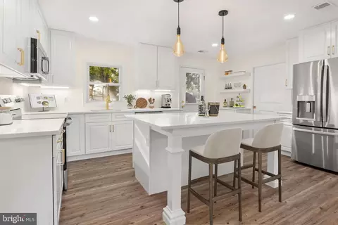 4738 Idlewilde Rd, Shady Side, MD 20764