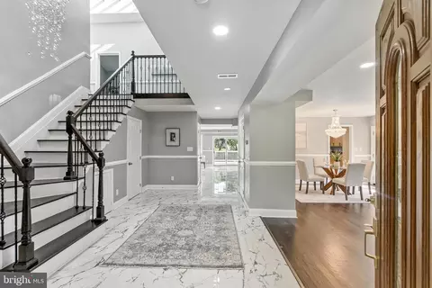 Entry Way - 522 Epping Forest Rd, Annapolis, MD 21401 photo 2 of 10