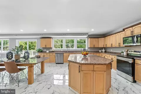Kitchen - 522 Epping Forest Rd, Annapolis, MD 21401 photo 3 of 4