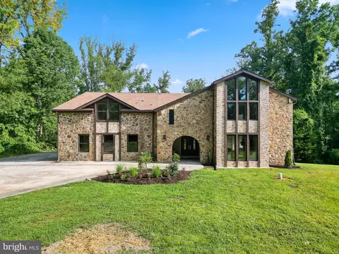 Exterior - 522 Epping Forest Rd, Annapolis, MD 21401 photo 5 of 17