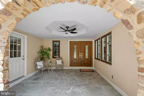Exterior - 522 Epping Forest Rd, Annapolis, MD 21401 photo 11 of 17