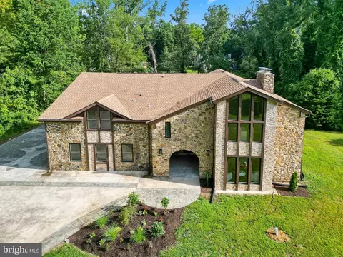 Exterior - 522 Epping Forest Rd, Annapolis, MD 21401 photo 3 of 17