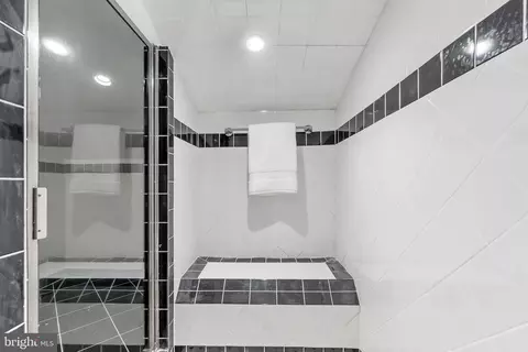 Bath - 522 Epping Forest Rd, Annapolis, MD 21401 photo 5 of 11