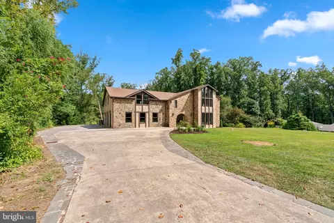Exterior - 522 Epping Forest Rd, Annapolis, MD 21401 photo 6 of 17