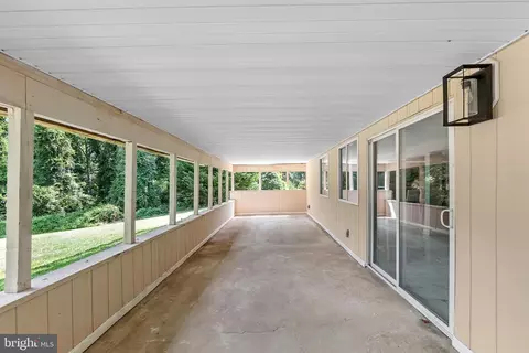 Exterior - 522 Epping Forest Rd, Annapolis, MD 21401 photo 12 of 17
