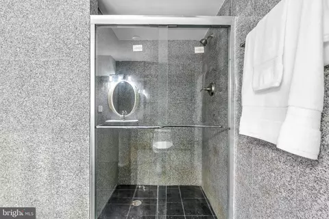 Bath - 522 Epping Forest Rd, Annapolis, MD 21401 photo 10 of 11