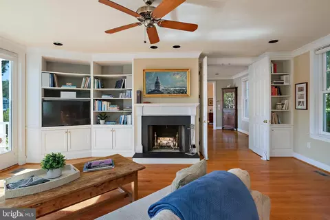 Living - 117 Spa View Ave, Annapolis, MD 21401 photo 3 of 3