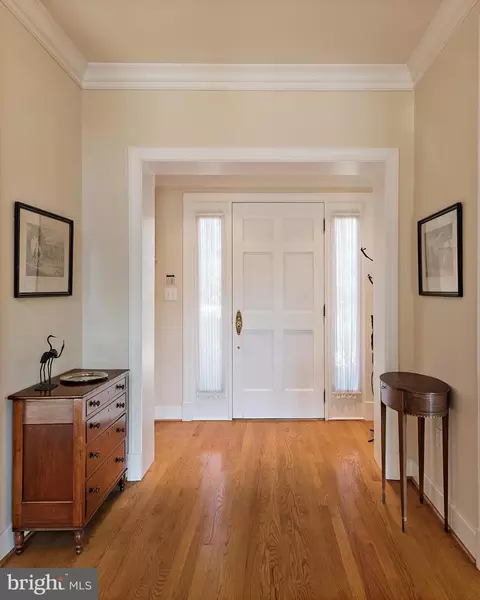 Entry Way - 117 Spa View Ave, Annapolis, MD 21401 photo 2 of 6