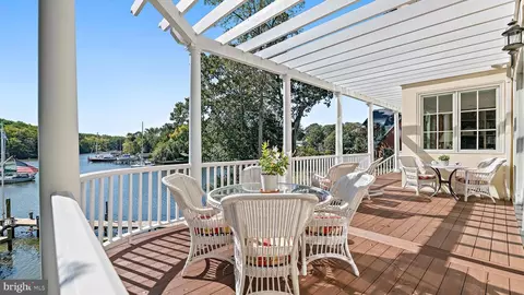 Exterior - 117 Spa View Ave, Annapolis, MD 21401 photo 4 of 14