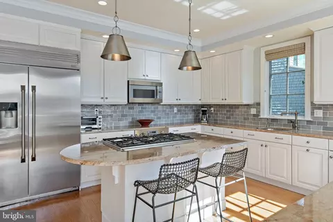 Kitchen - 117 Spa View Ave, Annapolis, MD 21401 photo 4 of 7