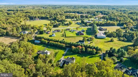 View/Area - 5908 Candace Dr, Lothian, MD 20711 photo 4 of 8