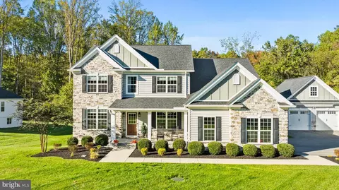 Exterior - 5908 Candace Dr, Lothian, MD 20711 photo 10 of 21