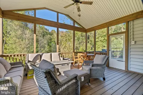 Exterior - 5908 Candace Dr, Lothian, MD 20711 photo 21 of 21