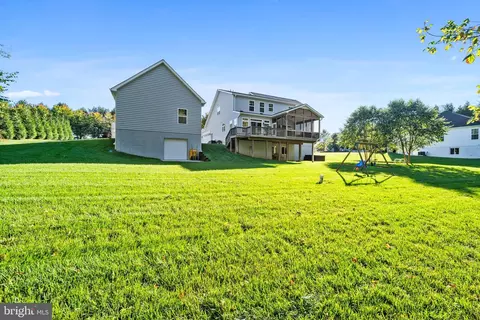Exterior - 5908 Candace Dr, Lothian, MD 20711 photo 12 of 21