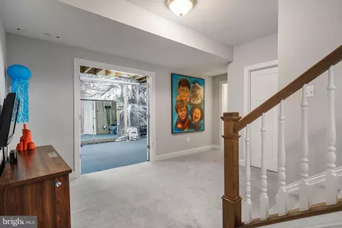 Entry Way - 5908 Candace Dr, Lothian, MD 20711 photo 16 of 23