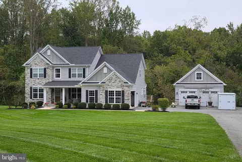 5908 Candace Dr, Lothian, MD 20711