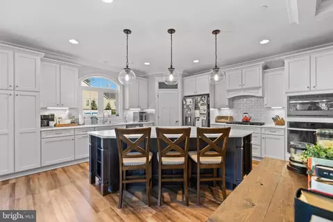 Kitchen - 5908 Candace Dr, Lothian, MD 20711 photo 7 of 7