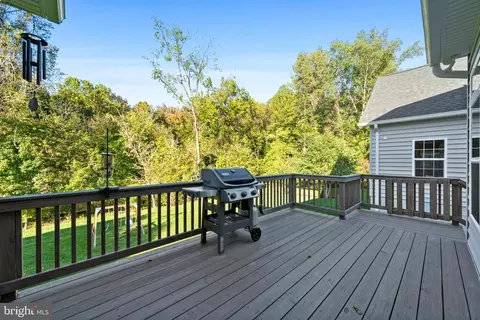 Exterior - 5908 Candace Dr, Lothian, MD 20711 photo 19 of 21