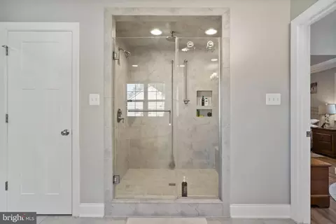 Entry Way - 5908 Candace Dr, Lothian, MD 20711 photo 5 of 23