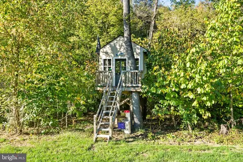 Other - 5908 Candace Dr, Lothian, MD 20711 photo 7 of 27