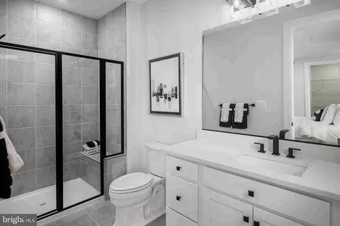 Entry Way - 2679 Broadhorn Dr, Odenton, MD 21113 photo 4 of 6