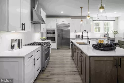Kitchen - 2679 Broadhorn Dr, Odenton, MD 21113 photo 2 of 4