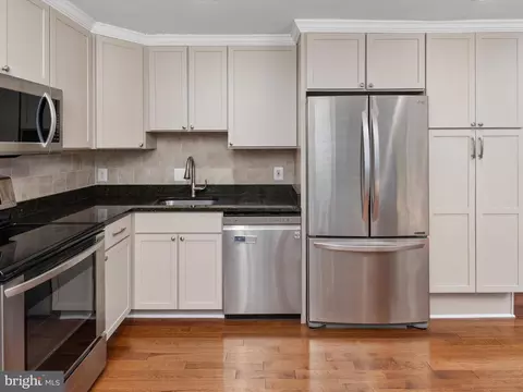 Kitchen - 105 Chestnut St E, Pasadena, MD 21122 photo 2 of 3