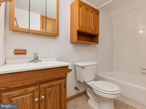 Bath - 105 Chestnut St E, Pasadena, MD 21122 photo 3 of 3