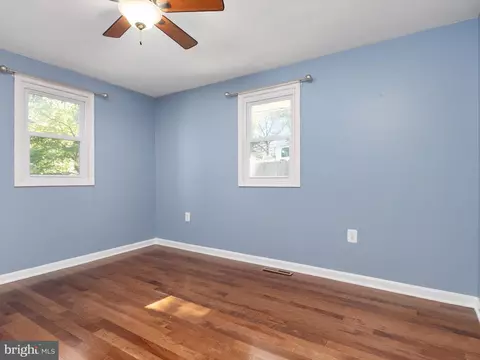 Bedroom - 105 Chestnut St E, Pasadena, MD 21122 photo 2 of 5