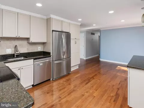Kitchen - 105 Chestnut St E, Pasadena, MD 21122 photo 3 of 3