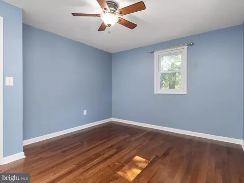 Bedroom - 105 Chestnut St E, Pasadena, MD 21122 photo 3 of 5