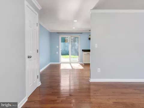 Living - 105 Chestnut St E, Pasadena, MD 21122 photo 1 of 5