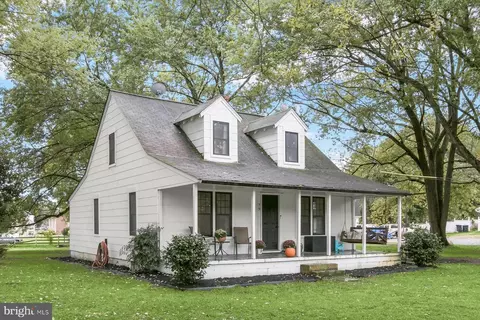 79 W Bay Front Rd, Lothian, MD 20711