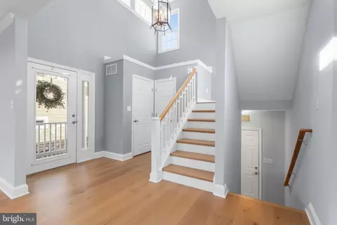 Entry Way - 975 Phillips Dr, Arnold, MD 21012 photo 1 of 3