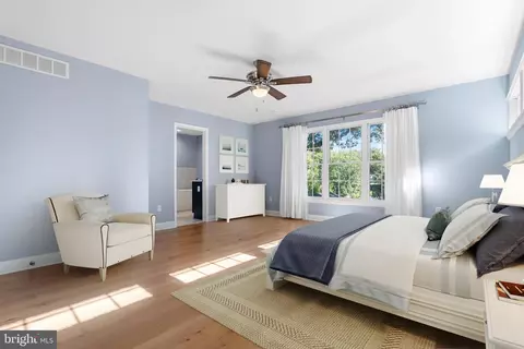 Bedroom - 975 Phillips Dr, Arnold, MD 21012 photo 6 of 8