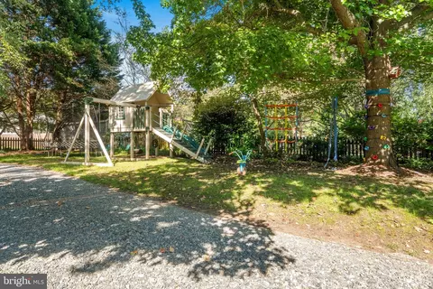 Exterior - 975 Phillips Dr, Arnold, MD 21012 photo 10 of 19