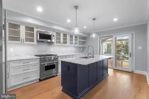 Kitchen - 975 Phillips Dr, Arnold, MD 21012 photo 1 of 4