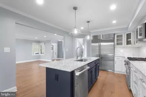 Kitchen - 975 Phillips Dr, Arnold, MD 21012 photo 4 of 4