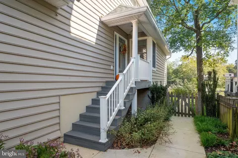 Exterior - 975 Phillips Dr, Arnold, MD 21012 photo 2 of 19
