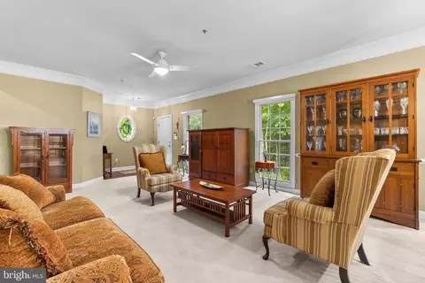 Living - 344 Colony Point Pl, Edgewater, MD 21037 photo 1 of 1