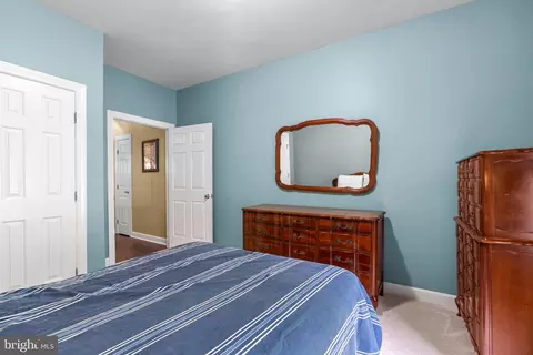 Bedroom - 344 Colony Point Pl, Edgewater, MD 21037 photo 6 of 6