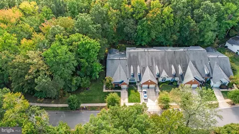 344 Colony Point Pl, Edgewater, MD 21037