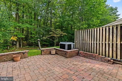 Exterior - 344 Colony Point Pl, Edgewater, MD 21037 photo 3 of 8