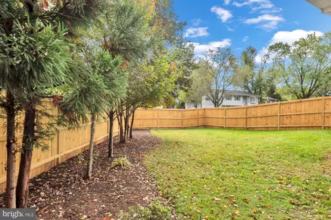 Exterior - 3057 Perch Dr, Riva, MD 21140 photo 5 of 8