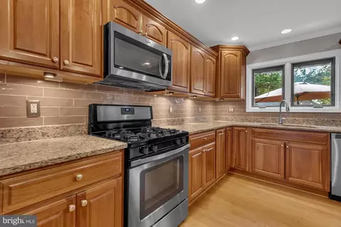 Kitchen - 3057 Perch Dr, Riva, MD 21140 photo 2 of 4